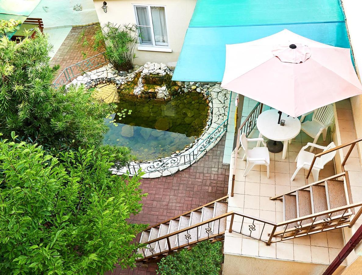Marco Club Hotel Гагра Екстериор снимка